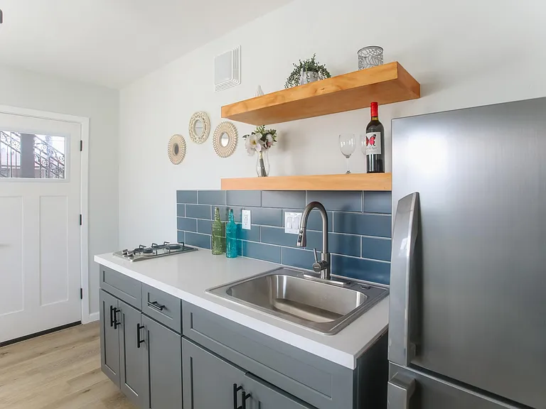 4205 Noyes St #11 — Photo 11
