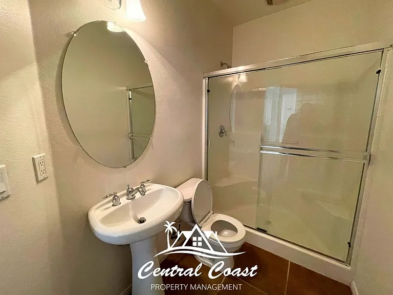 Cordoban Ln — Photo 18