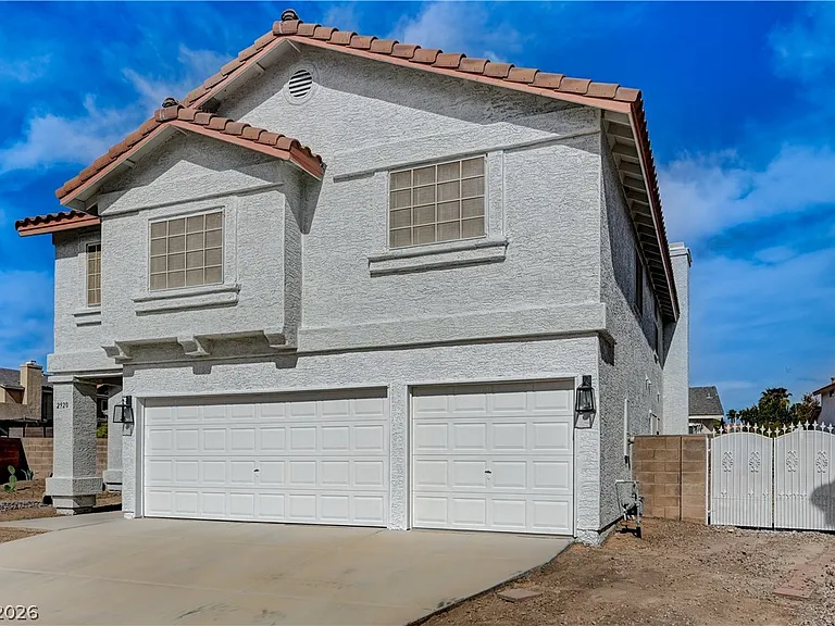 2920 Caressa Ct — Photo 2