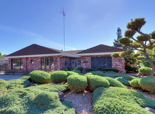 8020 La Riviera Dr, Sacramento, CA 95826