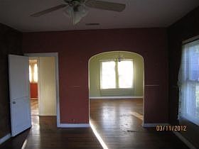 3rd image of 1846 W Mistletoe Ave