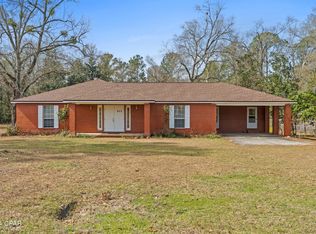622 2nd St, Chipley, FL 32428