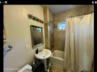 27 Kernan Ave, Utica, NY 13502