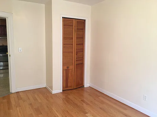 Rented by Amorelli Realty | media 6