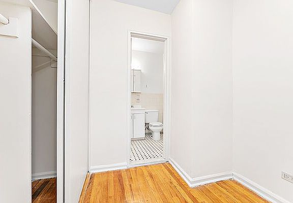 5th image of 13516 82nd Ave #1D