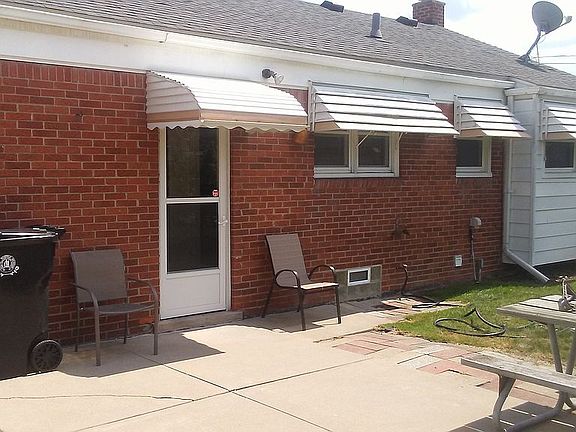 3rd image of 28349 Bohn St