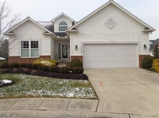 18445 Bunker Hill Dr, Strongsville, OH 44136