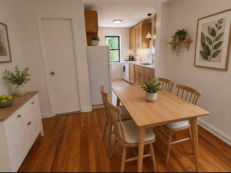 2nd image of 187 Spring St APT 3E
