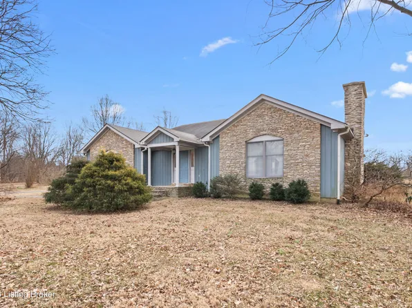 10104 Secretariat Dr, Goshen, KY 40026