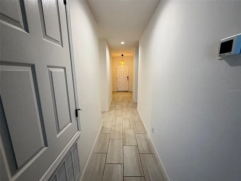 4209 Deleon St — Photo 37