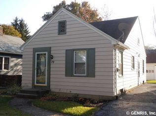 29 Chelsea Rd, Rochester, NY 14617