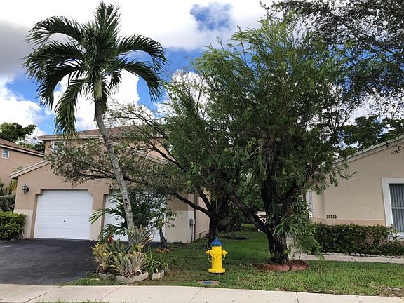 2nd image of 20739 NW 1st St