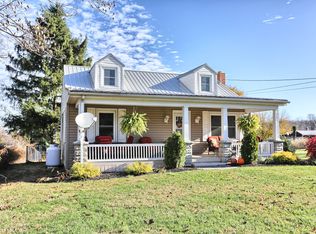 703 Evergreen Rd, New Cumberland, PA 17070