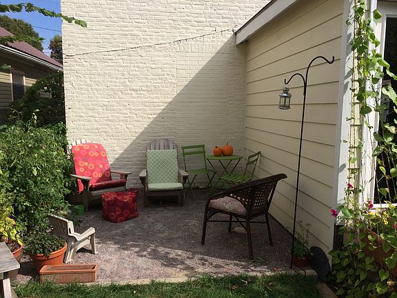 Afternoon sunshine for drink and food.