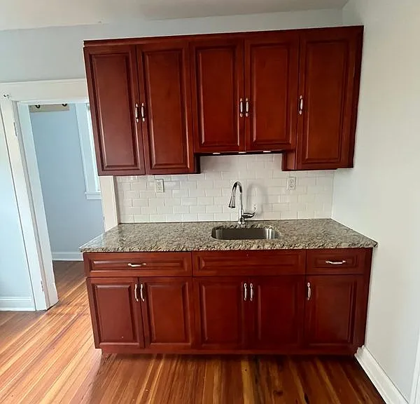 415 Willow St — Photo 7