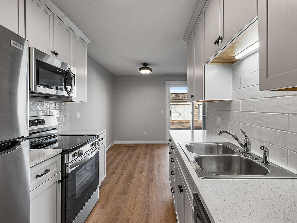 Modern, clean and ready for you to enjoy!