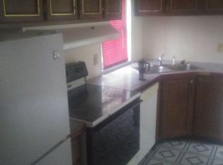 11 4th St, Kenduskeag, ME 04450