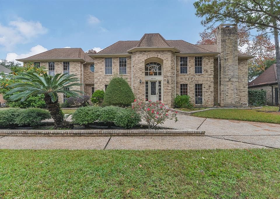 1st image of 4219 Los Verdes Dr