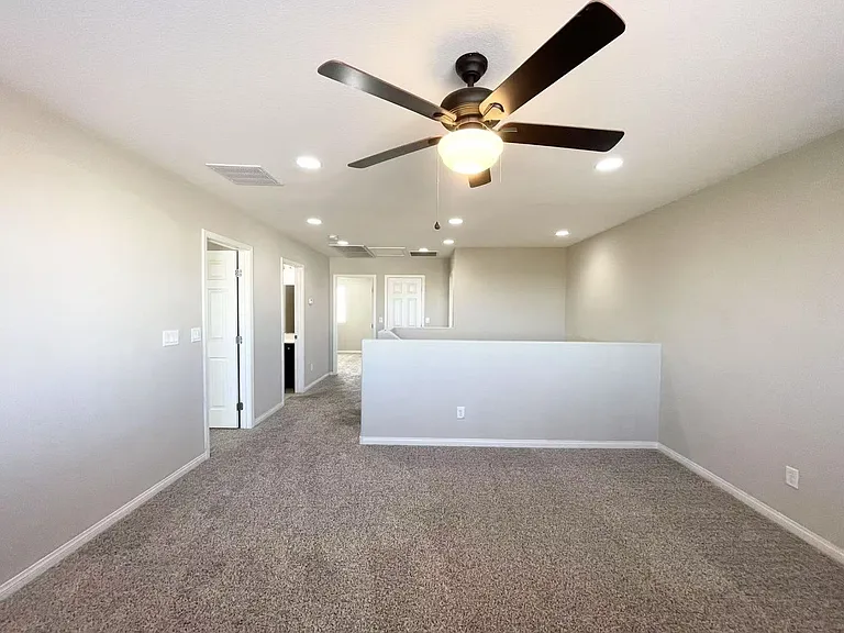 6415 Pochman Mesa St — Photo 16