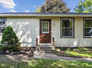 803 S Dettman Rd, Jackson, MI 49203