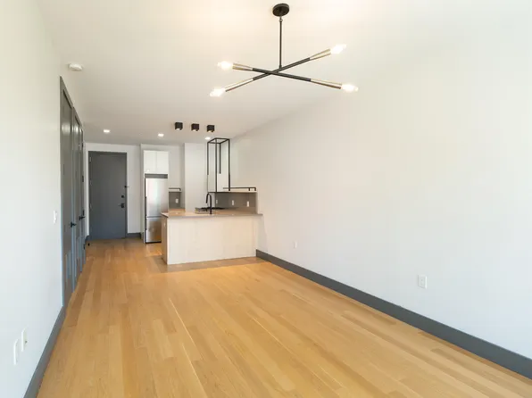 424 Arlington Avenue image 17 of 25