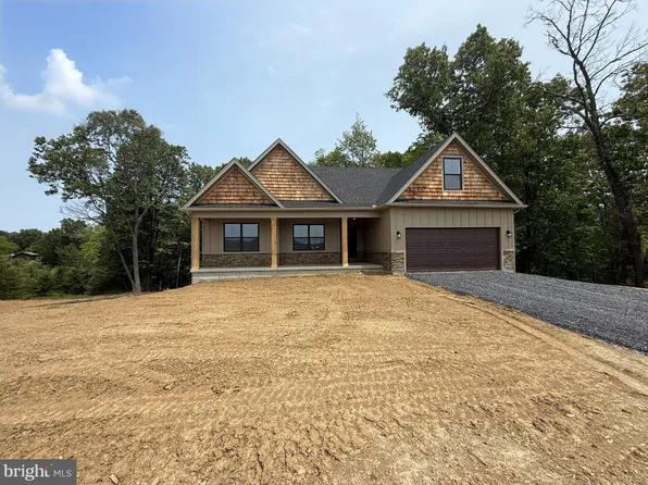 58 Husk Trl, Berkeley Springs, WV 25411