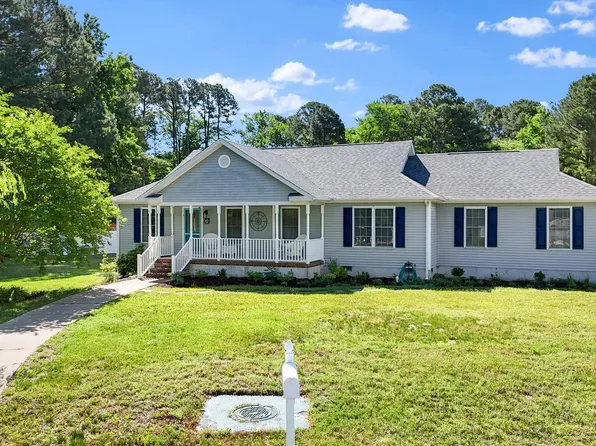 17 New Castle Ct, Ocean View, DE 19970