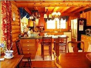 Kitchen with breakfast bar