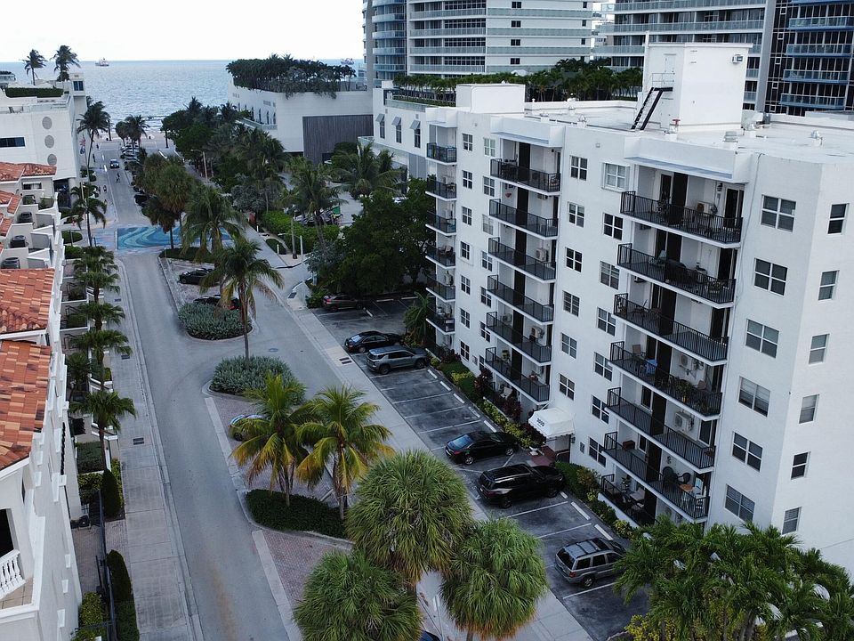 1st image of 3000 Riomar Street #210
