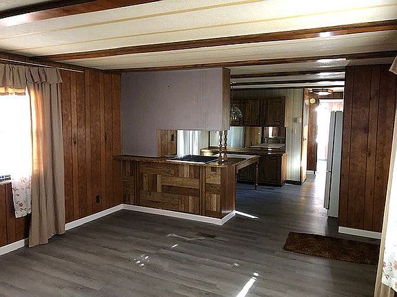 Living Room/Kitchen