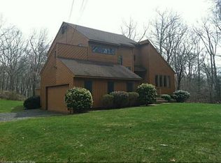 261 Bulkeley Hill Rd, Colchester, CT 06415