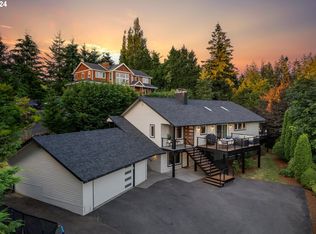 1234 SW 57th Ave, Portland, OR 97221