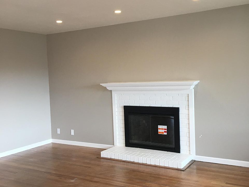 1st image of 3770 Elston Dr