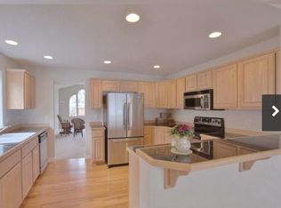10041 SE 220th St, Kent, WA 98031