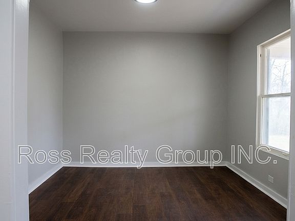 5th image of 902 Mason St