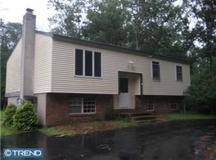 217 3rd St, Vincentown, NJ 08088