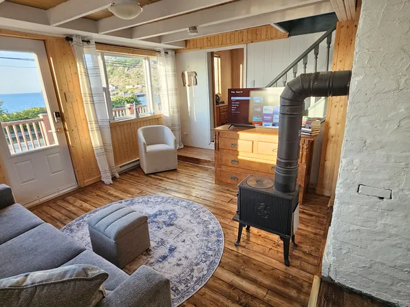 37 Beachy Cove Rd, Portugal Cove Saint Philip's, NL A1M 2H1