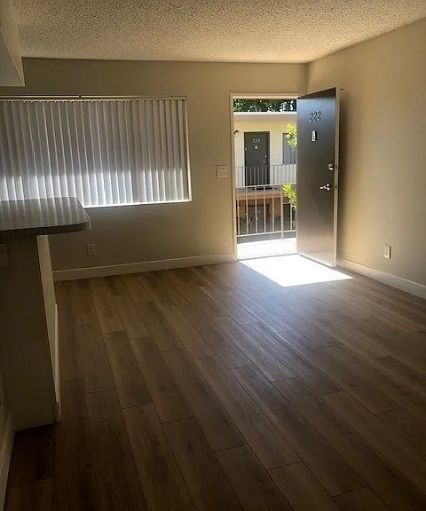 Ponderosa Apartments — Photo 1