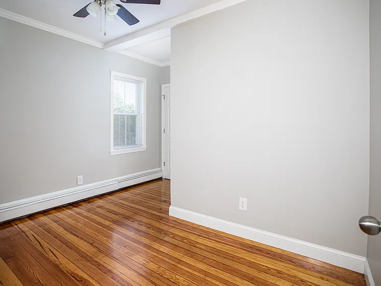 446 Main St — Photo 7