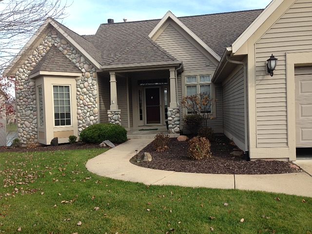 1st image of 1742 Oakleigh Woods Dr NW