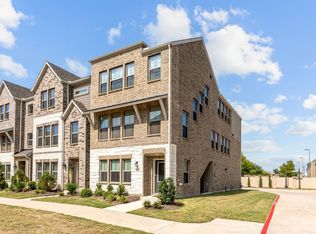 801 Cassandra Ct, Euless, TX 76040