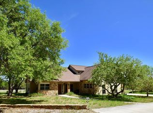 411 Duderstadt Rd, Harper, TX 78631
