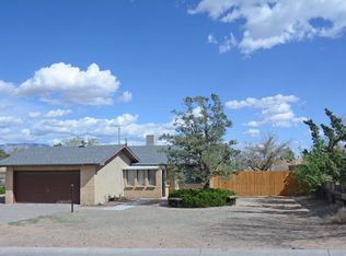 306 Spring Dr SE, Rio Rancho, NM 87124