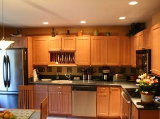 9748 Early Spring Way, Columbia, MD 21046