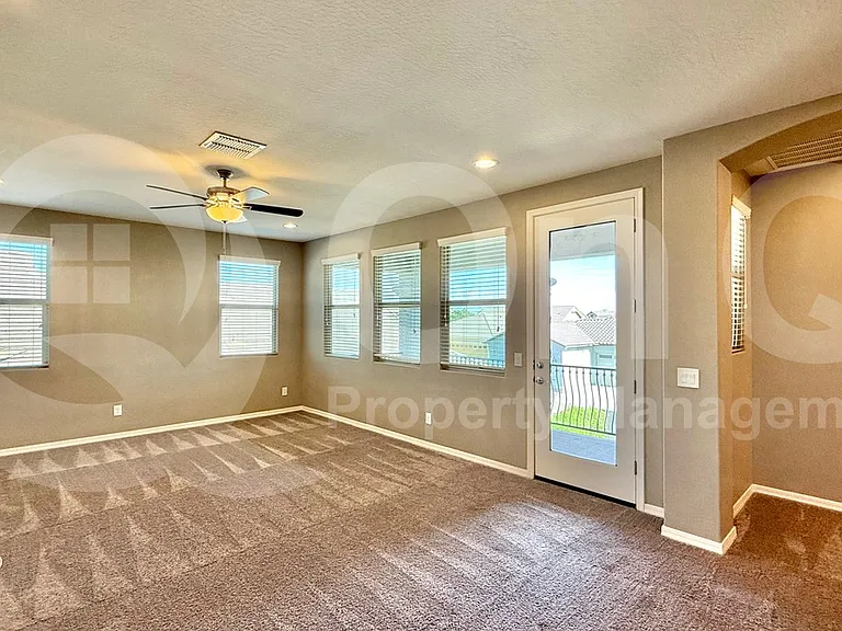 4527 E Skousen St — Photo 15