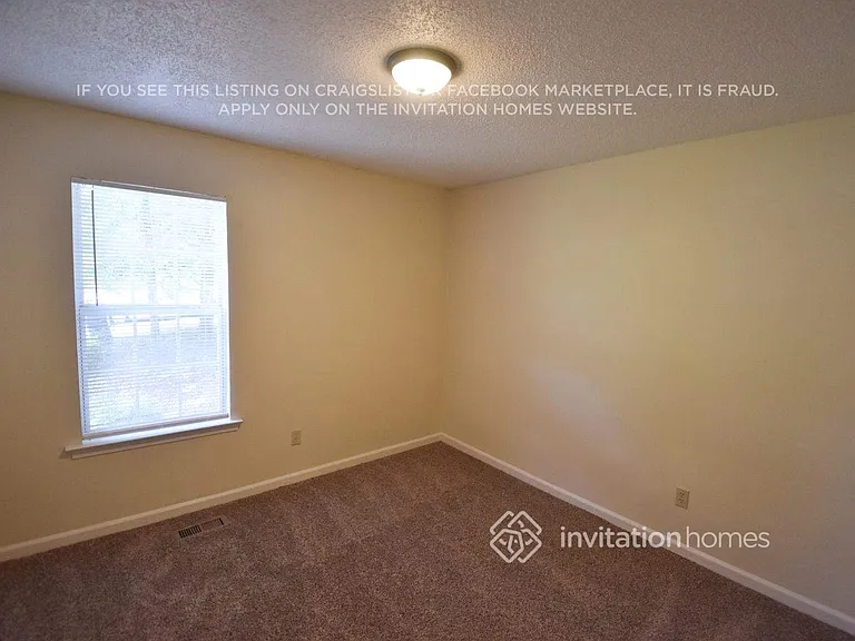 42 Westin Dr — Photo 3