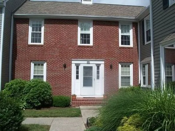 328 Monaco Ln, Glastonbury, CT 06033