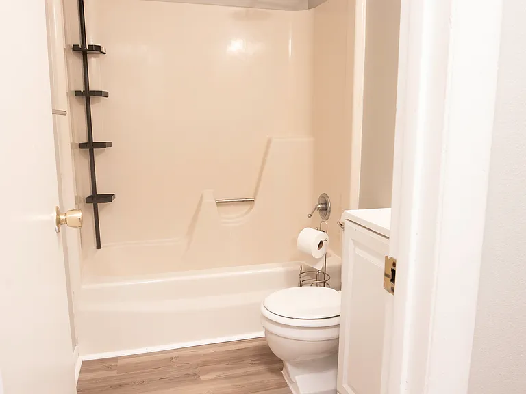 103 Robleigh Dr — Photo 12