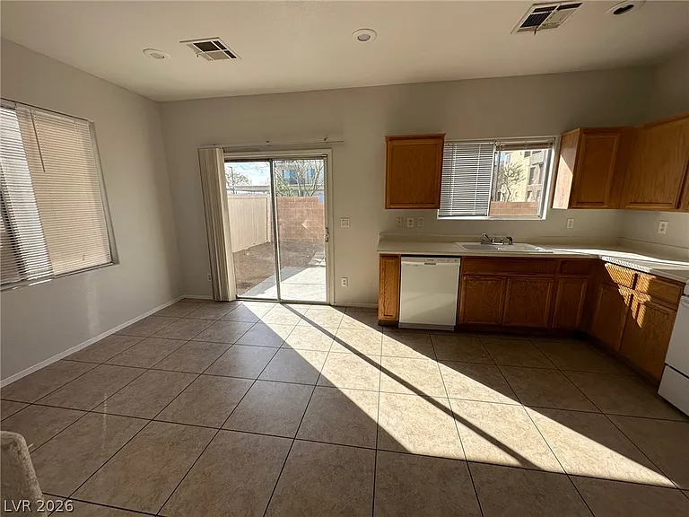 6247 Barton Manor St — Photo 3