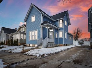 324 E Wilson St, Milwaukee, WI 53207